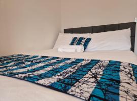 Double Room in a shared 4 bedroom family home in Broomfield, hotel v destinaci Chelmsford