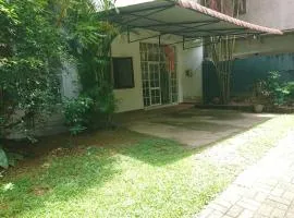 Private Guest Room 3 Bunks & Bath Rathanapitiya