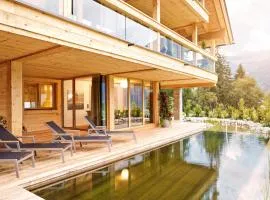 SportLodge RACING SUITE - AlpenLuxus Collection
