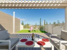 Salt & Sky - Kawana Rooftop Beach Break
