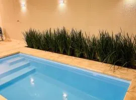 Lindo sobrado central e com piscina