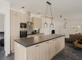 Modern holiday home in Ronse with garden, cleaning included