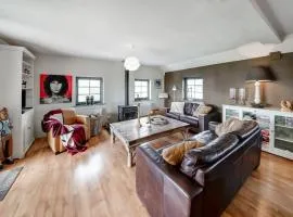 Apartment in Houffalize with Green Hill Views, cleaning included