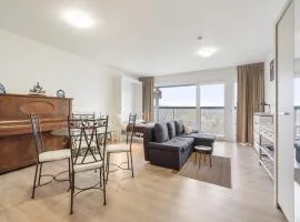 Studio near Beach with Rooftop Pool Access, cleaning included