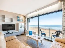 Oostdijk 0501 with beautiful sea views, cleaning included