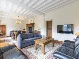 Holiday Home in Érezée with Bubble Bath, cleaning included