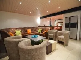 Sourbrodt Stay with Pool, cleaning included