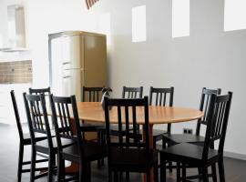 Farmhouse Retreat, Fernelmont, cleaning included, hotel v destinaci Forville