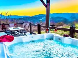 LUXURIOUS 6 Bed 5 Bath CABIN AMAZING LOCATION & PRIVACY! -4 Miles to Gatlinburg & Pidgeon Forge-Hot tub-Fireplace-King Suits-Deck-Grill-Free Parking for 8 Vehicles-Firepit-Full Kitchen-"Smoky View Cabin"