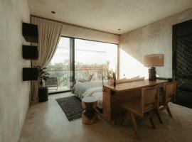 The Iggy Hotel Seseh Studio 1 Sauna, Ice Bath, hotel in Cemagi
