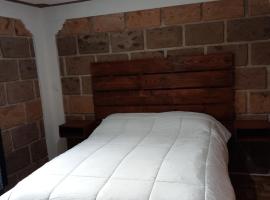 Hotel familiar los Fresnos, Hotel in Santiago Oxtempan