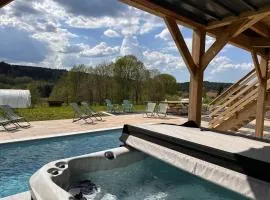 Chalet PLUME D'EAU - jacuzzi, piscine et pétanque