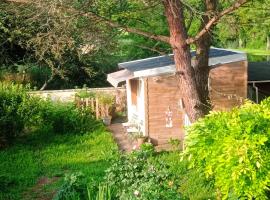 Tiny House Eurovelo 6, Hotel in Chalon-sur-Saône
