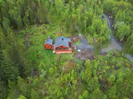 Maxi Cabin with Sauna and Jacuzzi, H&uuml;tte in Kovan