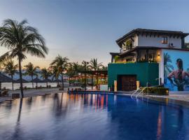 Thompson Zihuatanejo, A Beach Resort, by Hyatt, hotel poblíž Mezinárodní letiště Ixtapa-Zihuatanejo - ZIH, Zihuatanejo