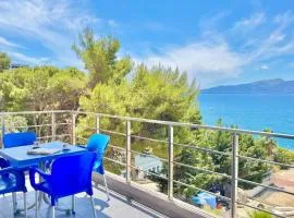 Deus Saranda Apartment