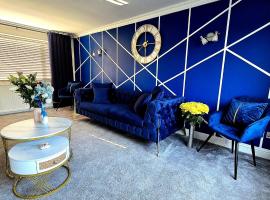 Luxury Modern Comfy 3BR House Contractors Family, hotel in Kettering