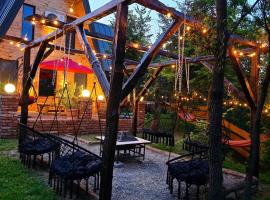 Dom Chalet, casa de campo em Tisău