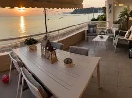 HOUSE IN FRONT OF THE SEa!