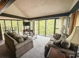 Treehouse Treetop Village101-3bed3bapools-8pp