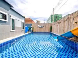 Posh 3 BR Luxury Pool Villa Jomtien Pattaya