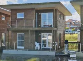 FLOATING HOUSES Classic _ _Schwimm