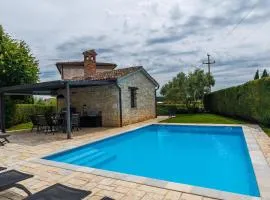 Villa Campanula