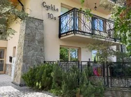 Cyrhla przy szlaku