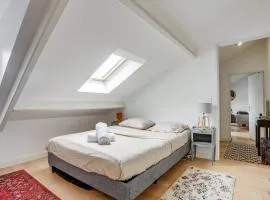 Le Marquiis-Versailles