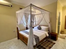 Ultra Home - Bed and Breakfast