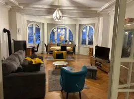 Séjour entre ville et montagnes Appartement 100m2