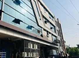 Hotel Vasundhara Grand - Vasundhara