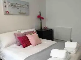Enterprise House Apartment
