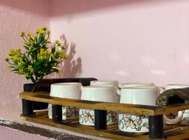 2BHK Home AC bed room First floor Meerpet, hotel in Ameerpet