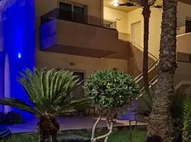 Lola's Hotel