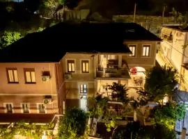 Villa Sinojmeri Girocastrum