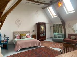 Artist Studio Gite: Foissac şehrinde bir otel