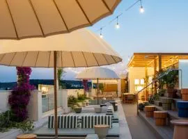 LIV & CO Suites & Villas