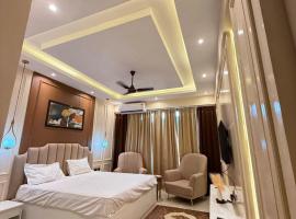 Cosy cabin, cabin in Lucknow