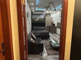 Luxury Upscale Furnished Studio, hotel in Rawalpindi