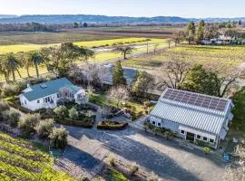 Starlite Vineyard Escape
