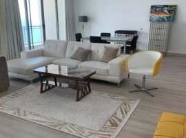 Luxe Private Beach Apartment Residence, ξενοδοχείο σε Sharjah