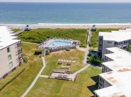 In Duck with Community Pool & Beach Access