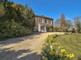 Walcot Hall by Group Retreats
