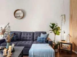 Stylish Modern-Farmhouse Boutique Condo - 2BD 2BA