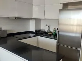 Apartamento moderno vistas mar