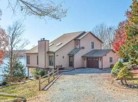 Private Dock Lake Views & Outdoor Fun