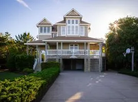 Steps to Beach Private Pool Spa & Spacious Yard