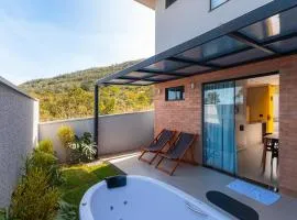 Linda casa no condomínio Piri Living