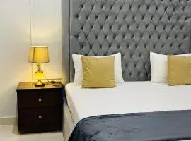 Lavish 2 Bedroom Apartment